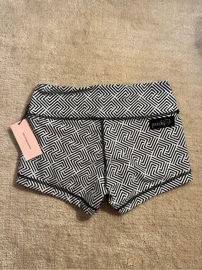 NWT peachy shorts